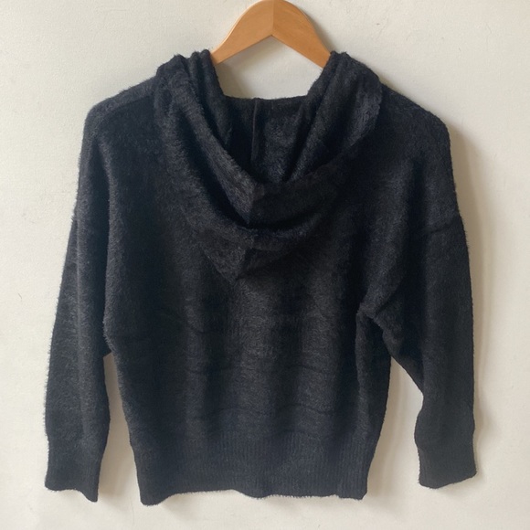 Devotion by CYRUS Eyelash Knit Hooded Long-sleeve Black Sweater, Size S, NWT - Picture 6 of 11